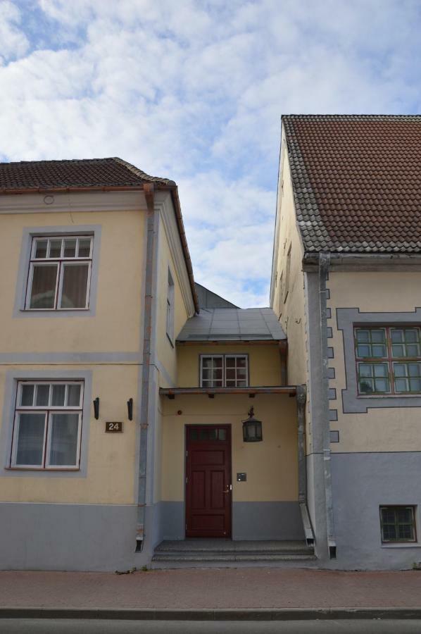 Kuninga City Center Apartment Pärnu Exteriör bild