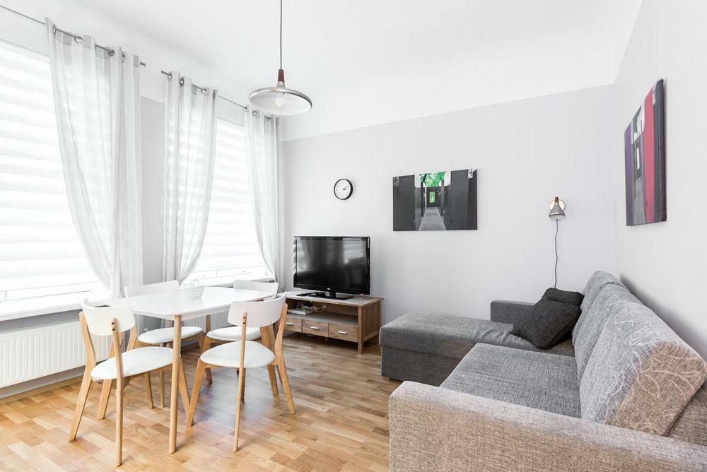Kuninga City Center Apartment Pärnu Exteriör bild